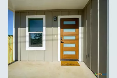 303 Cedarhill Drive, Marble Falls, TX 78654 - Photo 3