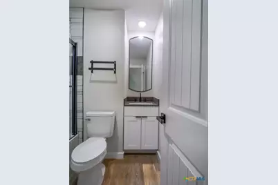 303 Cedarhill Drive, Marble Falls, TX 78654 - Photo 15