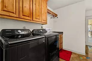 381 Schneider Rd, Seguin, TX 78155 - Photo 17