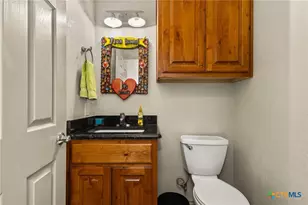 381 Schneider Rd, Seguin, TX 78155 - Photo 19