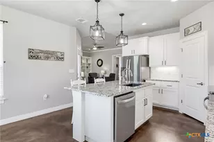 1610 Badger Ln, Lampasas, TX 76550 - Photo 13