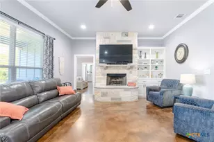 1610 Badger Ln, Lampasas, TX 76550 - Photo 5