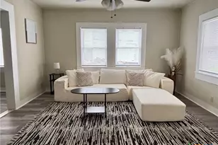 1316 N Olive St, Seguin, TX 78155 - Photo 9