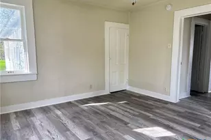 1316 N Olive St, Seguin, TX 78155 - Photo 25