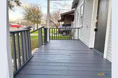 1316 N Olive Street, Seguin, TX 78155 - Photo 3