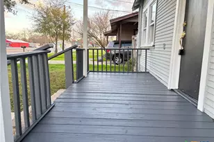 1316 N Olive St, Seguin, TX 78155 - Photo 3