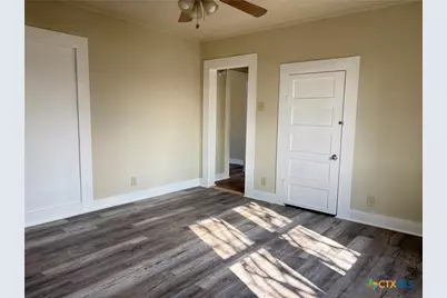 1316 N Olive Street, Seguin, TX 78155 - Photo 15