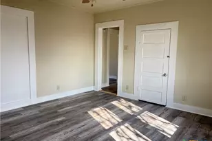 1316 N Olive St, Seguin, TX 78155 - Photo 15