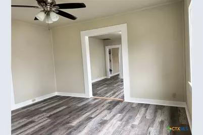 1316 N Olive Street, Seguin, TX 78155 - Photo 11