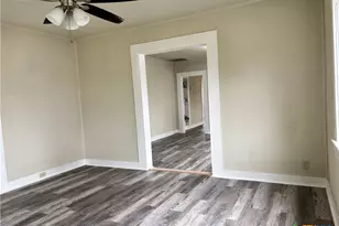 1316 N Olive St, Seguin, TX 78155 - Photo 11