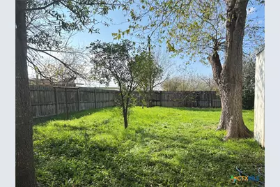 1316 N Olive Street, Seguin, TX 78155 - Photo 29