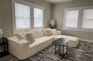 1316 N Olive St, Seguin, TX 78155 - Photo 11