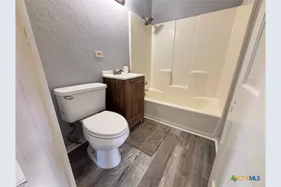 1316 N Olive Street, Seguin, TX 78155 - Photo 31