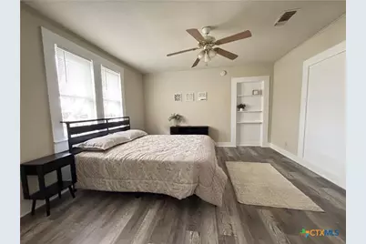 1316 N Olive Street, Seguin, TX 78155 - Photo 19