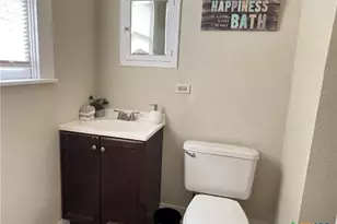 1316 N Olive St, Seguin, TX 78155 - Photo 21