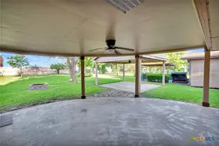 919 Eden Roc St, Victoria, TX 77904 - Photo 29