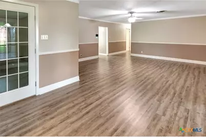 919 Eden Roc Street, Victoria, TX 77904 - Photo 9