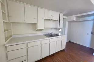 209 S 27th St, Temple, TX 76504 - Photo 11