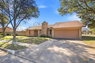 105 Chesapeake Ave, Victoria, TX 77904 - Photo 3