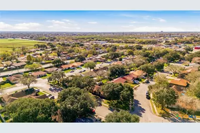 105 Chesapeake Avenue, Victoria, TX 77904 - Photo 33