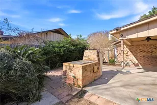 105 Chesapeake Ave, Victoria, TX 77904 - Photo 25