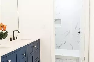 1004 E Buena Vista Ave, Victoria, TX 77901 - Photo 13