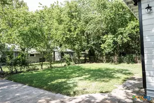 1004 E Buena Vista Ave, Victoria, TX 77901 - Photo 21
