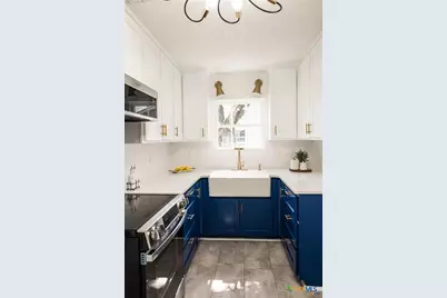 1004 E Buena Vista Avenue, Victoria, TX 77901 - Photo 5