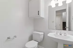 115 Crest Dr Dr, San Marcos, TX 78666 - Photo 9