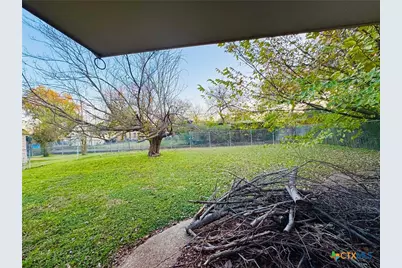 2126 Brookshire, Arlington, TX 76010 - Photo 11