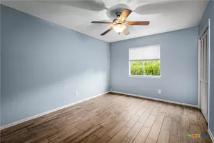 960 Twin Oaks Dr, New Braunfels, TX 78130 - Photo 17