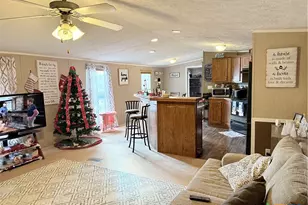 107 Dallas St, Goliad, TX 77963 - Photo 13