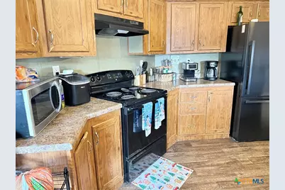 107 Dallas Street, Goliad, TX 77963 - Photo 9