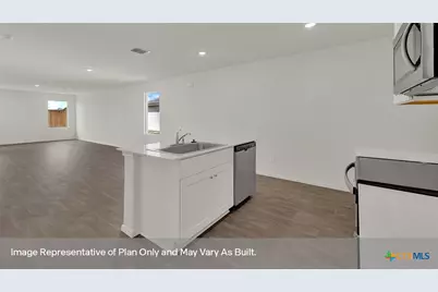 750 Jennifer Way, New Braunfels, TX 78130 - Photo 9