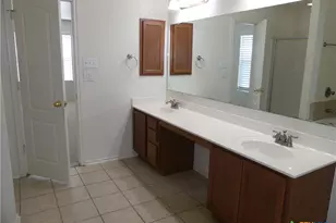 664 Northern Lights Dr, New Braunfels, TX 78130 - Photo 7