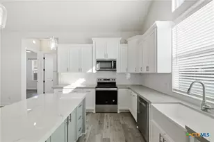 200 Waikakaaua, Bastrop, TX 78602 - Photo 5