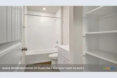 747 Prince Albert, Seguin, TX 78155 - Photo 5