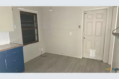 3401 Redwood Drive, Victoria, TX 77901 - Photo 5