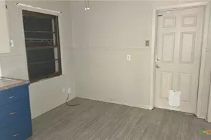 3401 Redwood Dr, Victoria, TX 77901 - Photo 5