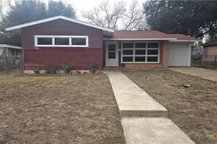 3401 Redwood Dr, Victoria, TX 77901 - Photo 1