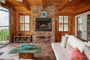 112 Wedig St, Port Lavaca, TX 77979 - Photo 7