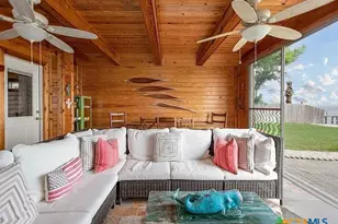 112 Wedig St, Port Lavaca, TX 77979 - Photo 9