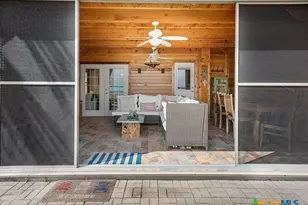 112 Wedig St, Port Lavaca, TX 77979 - Photo 5