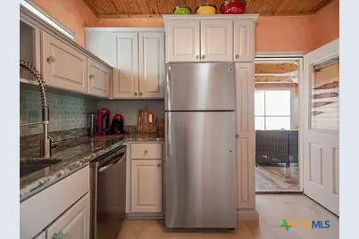 112 Wedig Street, Port Lavaca, TX 77979 - Photo 13