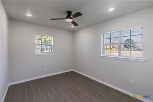 311 & 315 Smith St, Belton, TX 76513 - Photo 17