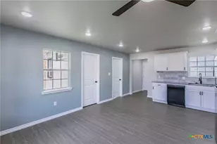 311 & 315 Smith St, Belton, TX 76513 - Photo 9