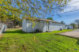 311 & 315 Smith St, Belton, TX 76513 - Photo 3