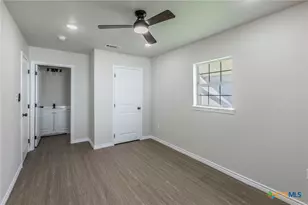 311 & 315 Smith St, Belton, TX 76513 - Photo 13