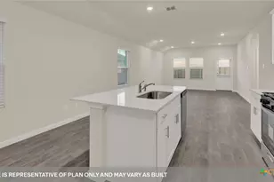 140 Raymondville Path, San Marcos, TX 78666 - Photo 9