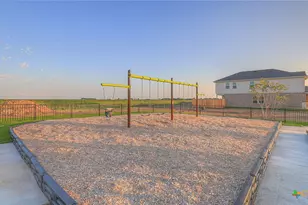 136 Raymondville Path, San Marcos, TX 78666 - Photo 37